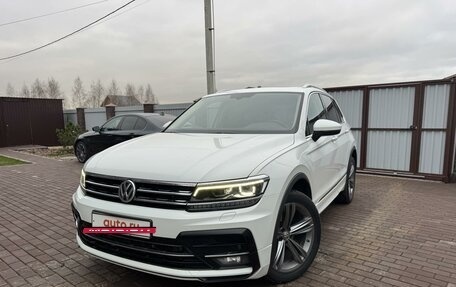 Volkswagen Tiguan II, 2018 год, 2 850 000 рублей, 2 фотография