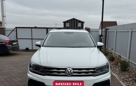 Volkswagen Tiguan II, 2018 год, 2 850 000 рублей, 8 фотография