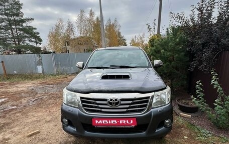 Toyota Hilux VII, 2012 год, 1 999 999 рублей, 1 фотография