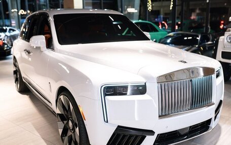 Rolls-Royce Cullinan, 2024 год, 85 400 000 рублей, 10 фотография