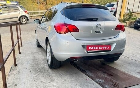 Opel Astra J, 2011 год, 650 000 рублей, 4 фотография