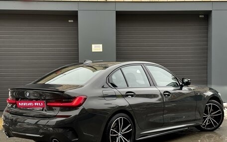 BMW 3 серия, 2019 год, 3 880 000 рублей, 12 фотография