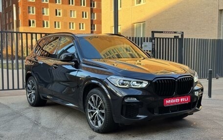 BMW X5, 2019 год, 6 990 000 рублей, 1 фотография