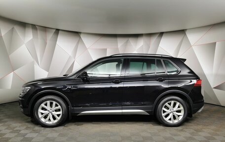 Volkswagen Tiguan II, 2019 год, 2 945 700 рублей, 5 фотография