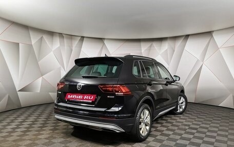 Volkswagen Tiguan II, 2019 год, 2 945 700 рублей, 2 фотография