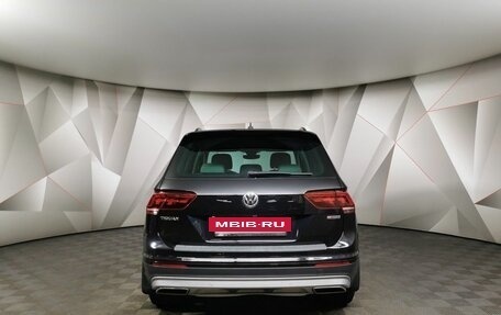 Volkswagen Tiguan II, 2019 год, 2 945 700 рублей, 8 фотография