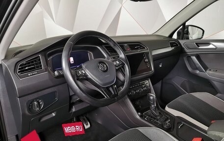 Volkswagen Tiguan II, 2019 год, 2 945 700 рублей, 14 фотография