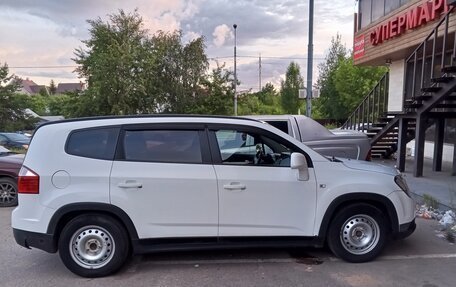 Chevrolet Orlando I, 2013 год, 800 000 рублей, 2 фотография