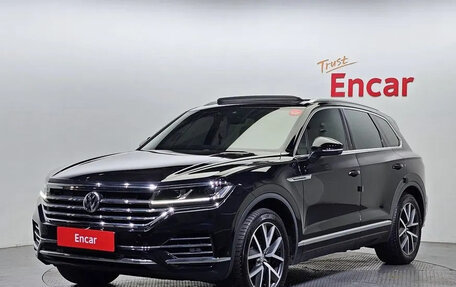 Volkswagen Touareg III, 2021 год, 6 000 900 рублей, 1 фотография