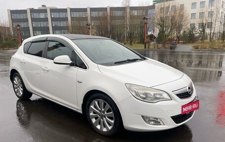 Opel Astra J, 2011 год, 745 000 рублей, 5 фотография