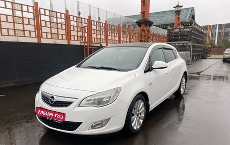 Opel Astra J, 2011 год, 745 000 рублей, 6 фотография