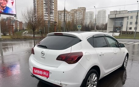 Opel Astra J, 2011 год, 745 000 рублей, 3 фотография