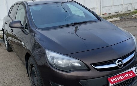 Opel Astra J, 2014 год, 890 000 рублей, 10 фотография