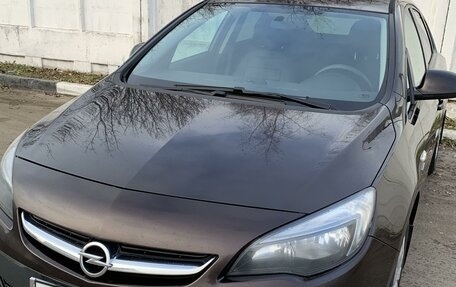 Opel Astra J, 2014 год, 890 000 рублей, 11 фотография