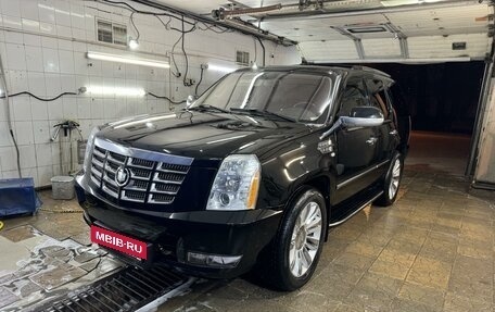 Cadillac Escalade III, 2007 год, 2 400 000 рублей, 12 фотография