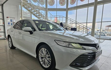 Toyota Camry, 2019 год, 3 749 000 рублей, 6 фотография