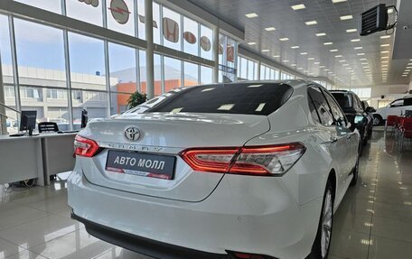 Toyota Camry, 2019 год, 3 749 000 рублей, 10 фотография