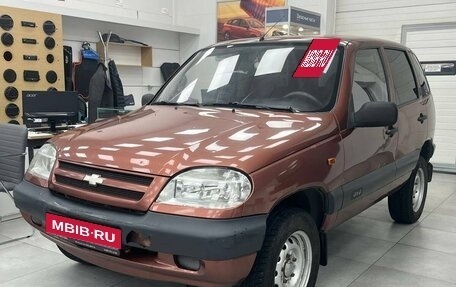 Chevrolet Niva I рестайлинг, 2008 год, 547 900 рублей, 3 фотография