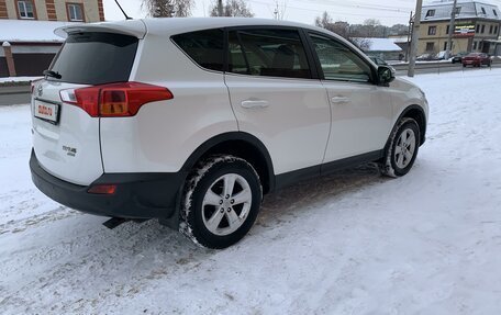 Toyota RAV4, 2013 год, 1 999 999 рублей, 12 фотография