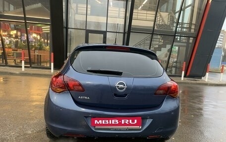 Opel Astra J, 2011 год, 700 000 рублей, 3 фотография