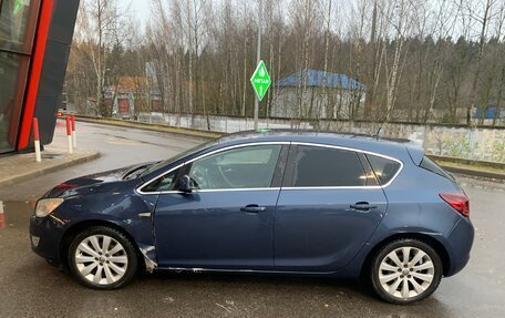 Opel Astra J, 2011 год, 700 000 рублей, 4 фотография