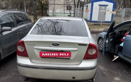 Ford Focus II рестайлинг, 2005 год, 365 000 рублей, 3 фотография