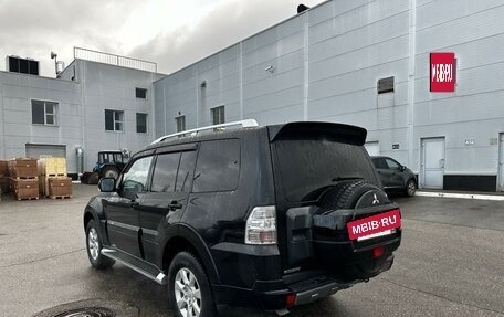 Mitsubishi Pajero IV, 2011 год, 2 155 000 рублей, 2 фотография