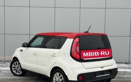 KIA Soul II рестайлинг, 2018 год, 1 400 000 рублей, 7 фотография