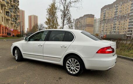 Skoda Superb III рестайлинг, 2013 год, 1 310 000 рублей, 3 фотография