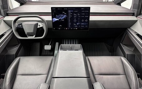 Tesla Cybertruck, 2024 год, 32 000 000 рублей, 20 фотография