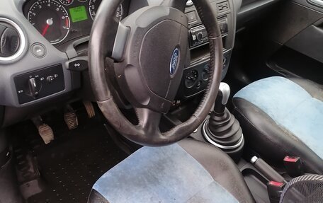 Ford Fiesta, 2006 год, 390 000 рублей, 3 фотография