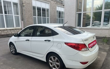 Hyundai Solaris II рестайлинг, 2013 год, 690 000 рублей, 11 фотография