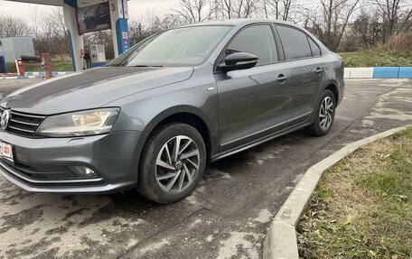 Volkswagen Jetta VI, 2018 год, 1 650 000 рублей, 3 фотография