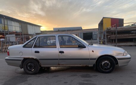 Daewoo Nexia I рестайлинг, 2004 год, 135 000 рублей, 8 фотография