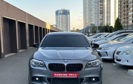 BMW 5 серия, 2010 год, 2 000 000 рублей, 2 фотография