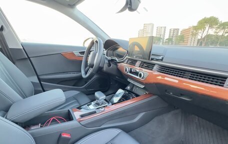 Audi A4, 2022 год, 3 600 000 рублей, 10 фотография