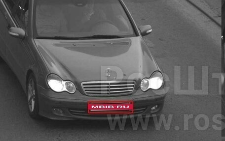 Mercedes-Benz C-Класс, 2005 год, 670 000 рублей, 2 фотография