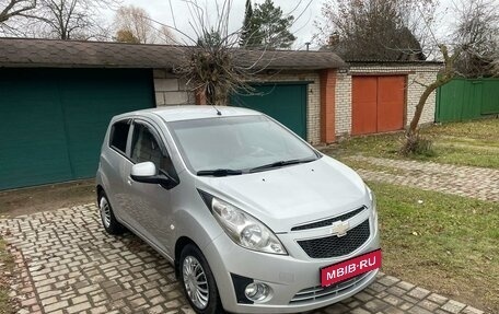 Chevrolet Spark III, 2011 год, 670 000 рублей, 1 фотография