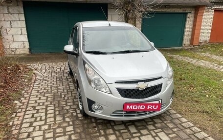 Chevrolet Spark III, 2011 год, 670 000 рублей, 2 фотография