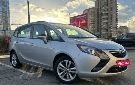 Opel Zafira C рестайлинг, 2014 год, 1 350 000 рублей, 3 фотография