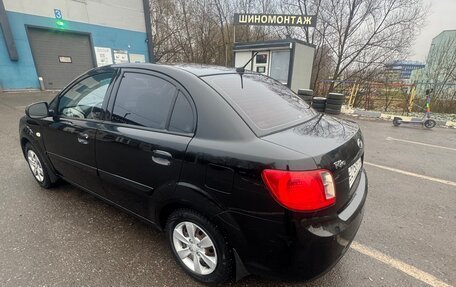 KIA Rio II, 2011 год, 690 000 рублей, 3 фотография