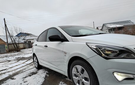 Hyundai Solaris II рестайлинг, 2014 год, 1 150 000 рублей, 11 фотография