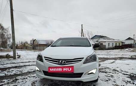 Hyundai Solaris II рестайлинг, 2014 год, 1 150 000 рублей, 2 фотография