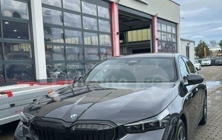 BMW 5 серия, 2024 год, 7 450 000 рублей, 1 фотография