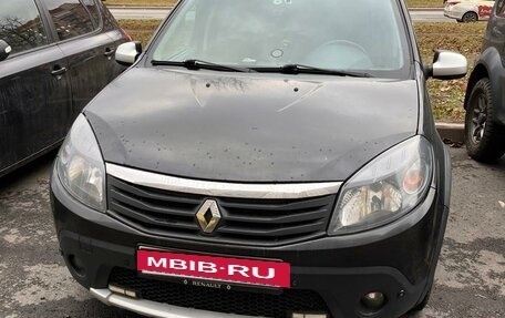 Renault Sandero I, 2014 год, 780 000 рублей, 2 фотография