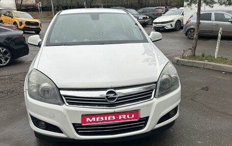 Opel Astra H, 2011 год, 645 000 рублей, 1 фотография