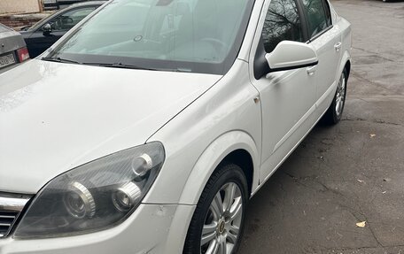 Opel Astra H, 2011 год, 645 000 рублей, 10 фотография