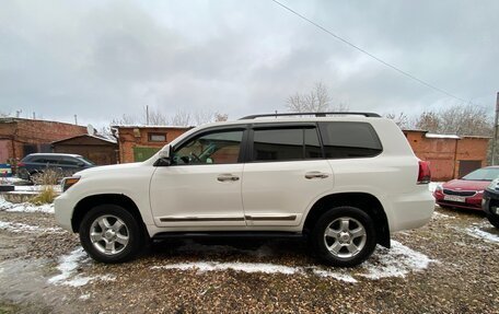 Toyota Land Cruiser 200, 2012 год, 3 250 000 рублей, 10 фотография