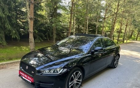 Jaguar XE I рестайлинг, 2016 год, 2 490 000 рублей, 25 фотография