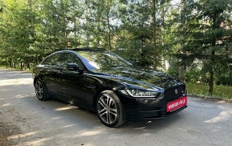 Jaguar XE I рестайлинг, 2016 год, 2 490 000 рублей, 26 фотография